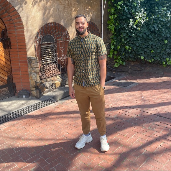 Meet your Posher, Langston - Picture 2 of 2